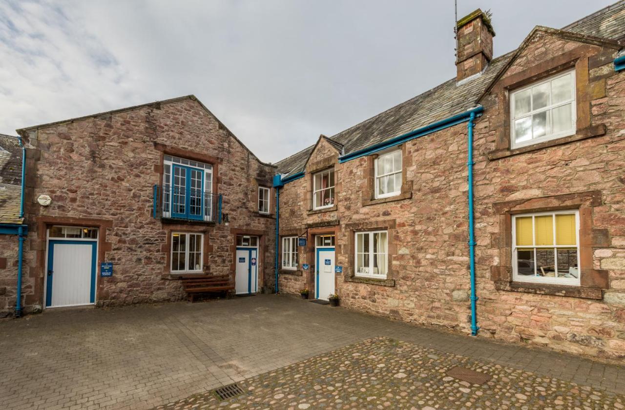 Muncaster Castle Coachman'S Quarters Ravenglass Exterior foto